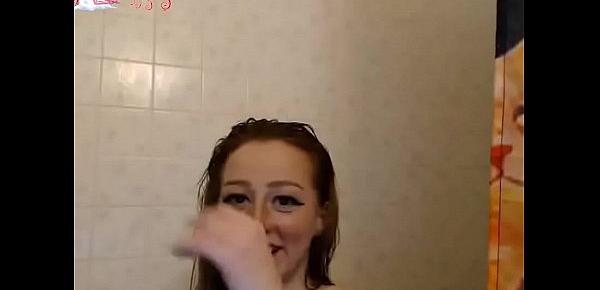  Young girl showing herself in the bathtub(webcam,chaturbate,bongacams)